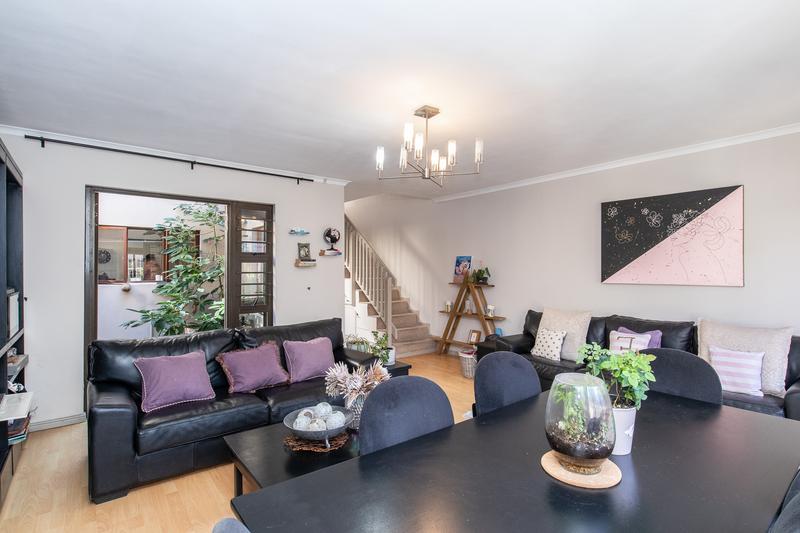 3 Bedroom Property for Sale in Diep River Western Cape